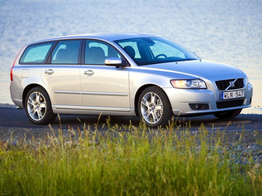  Volvo V50 T5 2007 года  (фото 9 из 47)